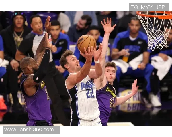 湖人对阵魔术首场比赛精彩回顾及国语解说下载链接分享